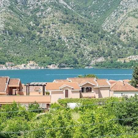 Sunshine Lejlighed Kotor Eksteriør billede